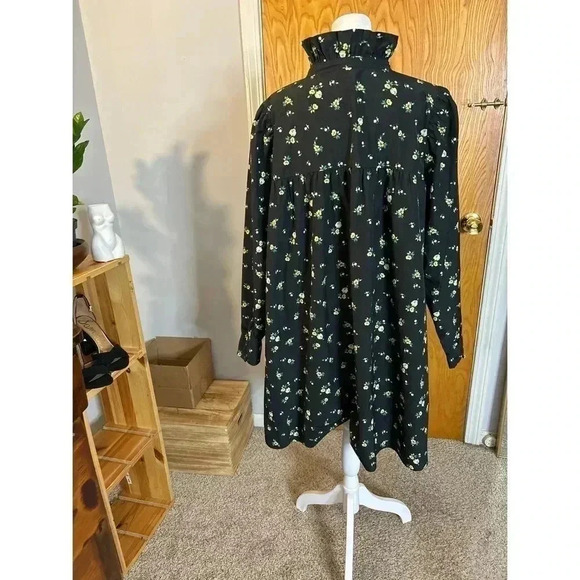 H&M Floral Button Down Dress - Picture 3 of 9